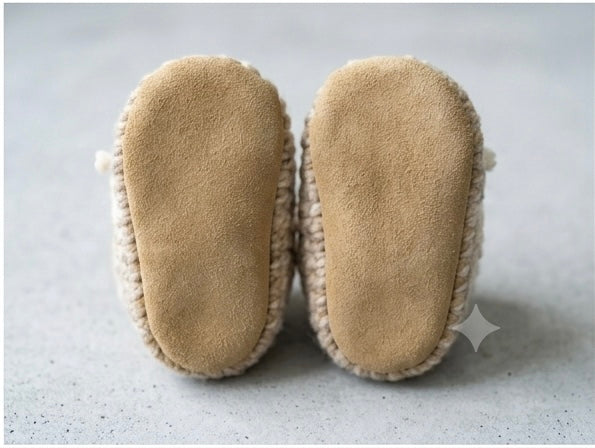 Knitted boots Approx 5” 3 months