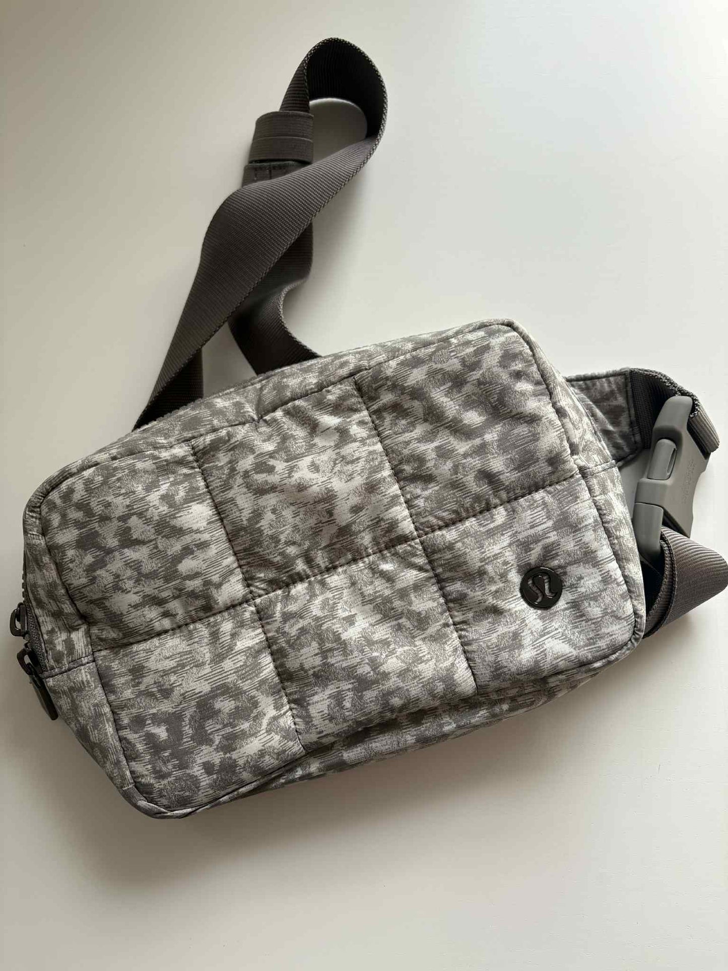 Lululemon Mint Cross the body purse